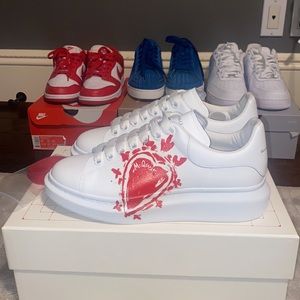 LIMITED EDITION:Brand New Alexander Mcqueen size42